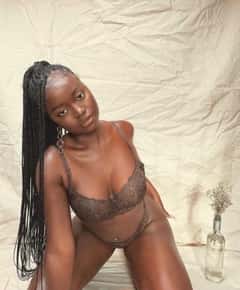 (463)444-2018 is ethnicity_Blackandoffers nuru massages, asian massage, bodyrubs in Indianapolis and available for service_location_bothon rubrankings Hey I'm Chocolate the Massage Therapist. I'm a super sweet & bubbly girl. I love a good conversation & a good vibe. I can be very submissive & also dominant if you desire. I lovee to give & receive a good massage. Safe space!! No games!! Come & Relax with me. Same day appointments available4 hands available upon request! 