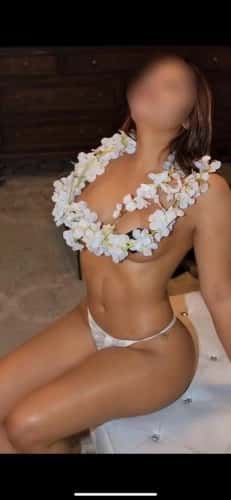 (609)800-3386 is ethnicity_Latinoandoffers nuru massages, asian massage, bodyrubs in New York City Nyc and available for service_location_bothon rubrankings CAT, Sexy American/Dominican 23-year-old 5'4, 125lbs, open minded, friendly. Sensual erotic bodyrub sessions that will make you melt. Let me be your sweet escape! I am sweet and spicy and ready to give you an unforgettable experience. I am only visiting... So hit me up.Incall to me in Midtown east. Super clean comfy studio, or I can come to you.Competitive rates. Real and recent pics! Your pleasure is my priority.When you contact to book. Be ready for a short safety screening. KNOW the following...When you contact...you MUST provide...!. Definite time you want to book. 2. How long of a session. 3. Outcall or incall 4. Any additional add ons (like Nuru, tantric, prostate, shower with)
