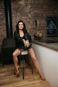 (000)000-0000 is ethnicity_Caucasianandoffers nuru massages, asian massage, bodyrubs in Los Angeles and available for service_location_bothon rubrankings MBA, MENSA member, commercial pilot and published model.  Available worldwide, by appointment.
