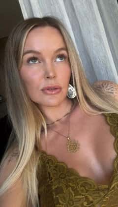 (570)237-1894 is ethnicity_otherandoffers nuru massages, asian massage, bodyrubs in Columbus and available for service_location_bothon rubrankings Hello I’m 25yrs old single and ready to mingle with anyone in interested around where I live, I like to take my time and give you want you need, so come see me and let me caress you slowly and sexually 