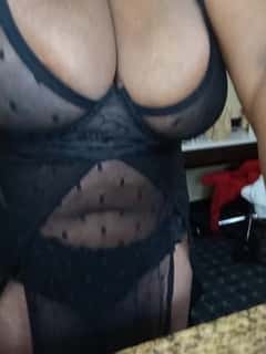 (860)389-5643 is ethnicity_Blackandoffers nuru massages, asian massage, bodyrubs in Hartford and available for service_location_outcallon rubrankings  . Outcall or In .Offering a whole body sensual experienc.Mature provider with certified massage experience. .Light Bondage and Strap on play also available. .Come experience something different.No texting please. Well reviewed. Ask me about rates but please be discreet. If you cannot make a voice call I will not be seeing you. If you can't be a gentleman I will also not be available to meet. Can't wait to enjoy  a therapeutic, relaxing ,and sensual interlude with you.  April.

Earnest and honest reviews welcome .Outcall available to both casinos in my area.
