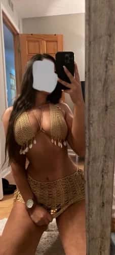 (952)204-5552 is ethnicity_Latinoandoffers nuru massages, asian massage, bodyrubs in Chicago and available for service_location_incallon rubrankings Hot colombian ready to give you a rub. My name is Karla and I’m back in Chicago I’m 30 years old and I’m ColombianLocated in Ohare close to Rivers CasinoI’m real call or text merates 280 30 min350 60 minCome see me today. Verification a must. Text only. 