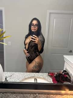 (832)740-2943 is ethnicity_Latinoandoffers nuru massages, asian massage, bodyrubs in Houston and available for service_location_incallon rubrankings Ven y toma una cita conmigo y te llevarás la mejor experiencia de tu vida 