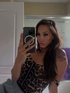 (472)272-3266 is ethnicity_Mixedandoffers nuru massages, asian massage, bodyrubs in Dallas and available for service_location_bothon rubrankings Melani is here !!!! Desire has a currency… and some know exactly what it’s worth. Welcome to a world where passion comes with a price tag.