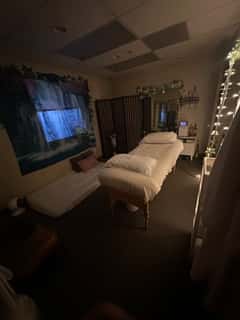 (619)431-1874 is ethnicity_Mixedandoffers nuru massages, asian massage, bodyrubs in Los Angeles and available for service_location_incallon rubrankings We Have a room available for rent  “NOW”  
Full or part time!!! By week or month 
$600 to 1800 if staying on location 
( but negotiable if not )

This is in a great location with lots of free parking, super discreet , safe and very clean!!!
For independent providers who prioritize safety and check guest! 

Text me your info for details  6194311874
