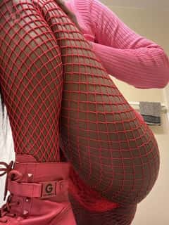 (980)376-0119 is ethnicity_Blackandoffers nuru massages, asian massage, bodyrubs in Charlotte and available for service_location_bothon rubrankings Luxury relaxation experience , treat yourself to a private , stress melting massage designed to hrlp you unwind and feel completley pampered warm massage oil, soft candlelight, relsxing music , gentle full body relaxation massage, plenty of love attention and affection, a surprise ending youll have to experience for yourself!!!! Admission price: one smile, one body, and your company … valid now !!! @ my private suite,,, because you deserve a soothing touch and needed strokes. 