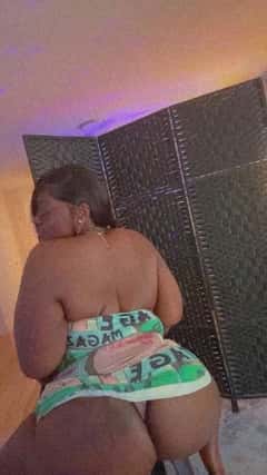 (704)968-6910 is ethnicity_Blackandoffers nuru massages, asian massage, bodyrubs in Greenville and available for service_location_bothon rubrankings Hi Im MOCHACREAMZ, my goal is to fuck u if your visiting my area 
I'm vivacious curvy n I'm one wild ride?

Are u here for a Thrill A late night Snack❓ bored need a little excitement..I'm available  on my worst behavior ♥️