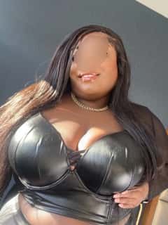 (708)571-5982 is ethnicity_Blackandoffers nuru massages, asian massage, bodyrubs in Chicago and available for service_location_outcallon rubrankings When you're looking for an engaging companion you can come to  for occasions like a good massage or a relaxing time I'm definitely your girl, I am ready to show off my skills. Ask about my  VIP/ all inclusive packages .
I offer :
Domme sessions
Sissy training  
Mutual touch sessions 
Foot Fetish 
Cuddle sessions
Body2body
Facesitting 
Edging
NURU (SPECIAL) 
Tantra massages 
Lomilomi massages
Sensual oil massage 
Lingham massage To name a few . 
Drop me a line.

Outcall massages 



VIP start at $500

