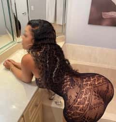 (773)232-6249 is ethnicity_Mixedandoffers nuru massages, asian massage, bodyrubs in Chicago and available for service_location_bothon rubrankings  Hello handsome, my name is Melanie. I provide relaxation and pure sensation in my clean and private incall location. I am a highly skilled bodyworker that gives the utmost care and attention during your unrushed session. Enjoy a Sensual or Nuru massage  in a calming therapeutic environment, please book accordingly. Call or text for more questions.  

773•232•6249?