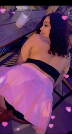 (405)479-6397 is ethnicity_Caucasianandoffers nuru massages, asian massage, bodyrubs in Dallas and available for service_location_bothon rubrankings Fetish friendly NURU Outcall or in calls!!Overnight staysCome spend sometime with me love and let me help you with your wants and needs on this cold night?
