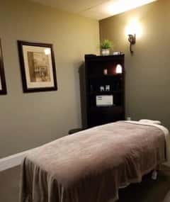 (440)817-0730 is ethnicity_Mixedandoffers nuru massages, asian massage, bodyrubs in Cleveland and available for service_location_bothon rubrankings Hello! Harmony Hands is the perfect place to come to to unwind. If you are stress or tense we can help. We focus on glutes shoulders and legs.
Swedish $120 hr
Deep tissue $140 hr

440-817-0730

Incall only.