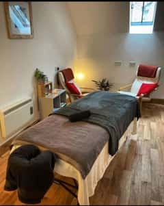 (618)417-9552 is ethnicity_Caucasianandoffers nuru massages, asian massage, bodyrubs in Albany and available for service_location_bothon rubrankings Welcome to Aurea Spa & Wellness, where tranquility and elegance meet expert touch.
Here, each treatment is more than a service, it’s a sensory journey, blending precision, compassion, and artistry to restore balance and elevate your well-being.

From the moment you step inside, soft lighting, soothing aromas, and the sound of stillness set the tone for pure renewal. Choose from a variety of specialized techniques tailored to your needs:

	? Swedish Massage – A timeless
classic using graceful strokes to release tension and calm the spirit.
	?	Deep Tissue Massage – Restorative pressure for deep muscle relief and improved flexibility.
	?	Hot Stone Massage – Smooth, heated stones radiate warmth to soothe and unwind.
	?	Aromatherapy Massage – Essential oils blended for balance, peace, and energy renewal.
	?	Reflexology – Focused pressure techniques that harmonize the body through the feet and hands.
	?	Sports Massage – Dynamic care for active lifestyles and enhanced performance.
	?	Prenatal Massage – Gentle, nurturing comfort for expectant mothers.
	?	Signature Full-Body Massage – A harmonized combination of techniques for total renewal and deep relaxation.
	?	Therapeutic Body Rub – A soothing, restorative treatment that revives the body and quiets the mind.
	?	Nuru Massage – A luxurious, fluid full-body glide with nourishing gel for profound calm and connection.
	?	Body-to-Body Massage – A holistic, skin-to-skin approach that promotes deep muscle relaxation and harmony.


✨ Wellness Beyond the Moment

Massage at Aurea Spa & Wellness isn’t simply a luxury,  it’s an essential act of self-care.
Each session helps you:
	•	Relieve physical and mental stress
	•	Improve circulation, flexibility, and posture
	•	Restore energy and focus
	•	Enhance sleep and overall wellness


? Your Wellness Journey Starts Here

?  Book your session today and experience the art of mindful relaxation.
? Text: 618-417-9552
? Email: aurearelaxationhub@gmail.com