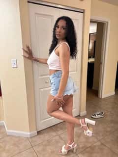 (619)654-4701 is ethnicity_Mixedandoffers nuru massages, asian massage, bodyrubs in San Diego and available for service_location_bothon rubrankings slim mixed 21 year old girl with braces available for incall located in mission valley $400/hr