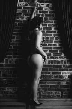 (202)374-3199 is ethnicity_Caucasianandoffers nuru massages, asian massage, bodyrubs in Richmond and available for service_location_bothon rubrankings Remember that carving out time for yourself can be a bold act of self care. 

I'll quickly put you at ease with my warm, genuine nature. You'll find yourself tempted, enticed, excited and, simultaneously, deeply comfortable.

If you want to get truly lost in my spell, spend some time with me and let me work my magic. 

Each moment we spend together is unique and unscripted; simply a pure moment of human connection, distilled into the perfect escape. Regardless of how long we spend together, you'll come away feeling relaxed and refreshed. 

With options ranging from a quick escape from your busy day, to a full luxurious evening, or even a healing-intensive session, you're sure to find an option that meets your needs. 

Interested in exploring BDSM? I offer that too! Whether you're new and curious to try your hand, a light fetishists, or longing to go deeper, there's a chance our interests may overlap. It shouldn't hurt to ask. Respectfully.

I session with all genders, races, orientations, and relationship dynamics.  I do not session with rude or demeaning people.
