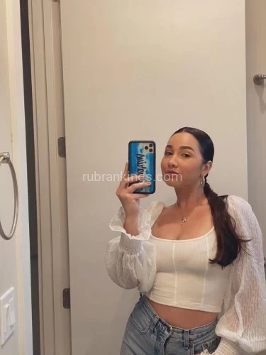 (313)334-4183 is Latinoand offers nuru massages, asian massage, bodyrubs in Atlanta and available for both on rubrankings I’m available for all kinds of massage with a happy ending??