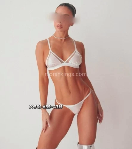 (929)632-4315 is Latinoand offers nuru massages, asian massage, bodyrubs in New york city nyc and available for incall on rubrankings slim and perfect body for few days.. estefaniasexy, horny and especial girl. I can give u a relaxing, pleasure and fun time with a wonderful company.. my donation no is negotiable