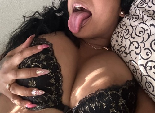 (240)389-5979 is Mixedand offers nuru massages, asian massage, bodyrubs in Washington and available for incall on rubrankings Hey it’s Suri! I have over 8 years experience in offering upscale executive services including Swedish/ sports/deep tissue massage. My services are tailored to my customer’s needs upon communication.Let’s explore your deepest fantasy’s, fetishes and have some fun!

Incall at discreet residential spa
Inquire about my live web cam site for a virtual session

Full body sensual massage:
60 mins -$200
90 mins -$300
Moroccan bath&massage -$300
Text to book