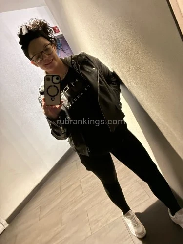 (615)544-9455 is Caucasianand offers nuru massages, asian massage, bodyrubs in Nashville and available for outcall on rubrankings My Name is Sarah I am 31 years old !!! Fun , open minded and very kind ! Never RUSH 
RUSH FREE ZONE 

200$- 30 mins
350$- 60 mins
 450$-90 mins
600$-120 mins

Sophisticated hands, sinful curves. Let me work the knots out of your shoulders while the rest of you hardens right where it shouldn’t. 30 minutes, 60, full-body—it’s all on the table. No rush. No questions. I promise you, once I’m done, you’ll feel like you’re floating… but still able to get hard enough to stand up.