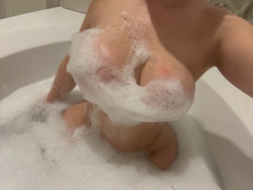 (972)809-8139 is 0and offers nuru massages, asian massage, bodyrubs in Dallas and available for incall on rubrankings Hey babes I’m Lindsey, Looking to escape and relax your mind and body well then you’ve came to the right person. I’m an independent provider and host in a private upscale location. I work by appointment only so call or text to set one up. Please be courteous and show up with good hygiene. Any no call no shows will not be rebooked, please be respectful of my time and I will do the same. All pictures are recent and real. 


HH $160 
HR $200
90 min $300
*FV extra $60

HH NURU $300
HR NURU $400
90 min NURU $500

*screening is required for new clients  

Accept cash, Zelle and Venmo
