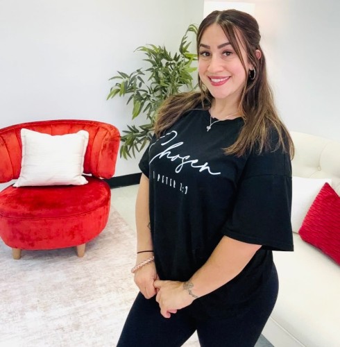 (571)587-6693 is Caucasianand offers nuru massages, asian massage, bodyrubs in Chicago and available for both on rubrankings A licensed massage Therapist 

Hi Guys! I’m Kayla 31. I’m Nice, Friendly, Polite and Charming. Tell me what you want, and i will do the best for you! I love to spend a good time with you, pamper & spoil you! I will provide a quality service and will never  rush your time.

I offer a refreshing massage session with happy ending option if requested 
 I offer a relived, warm and exciting session. 

My offers includes; 
Deep Tissue Massage 
Nuru/ Tantric sensual Massage 
Lingam sensual Massage 
Sport healing massage

Send a message introducing yourself *NAME, AGE,  and WHERE YOU ARE
GOOD HYGIENE IS A MUST.

I'm very discreet & professional. 
My schedule allows for short notice, request, advance bookings are available and always welcome.

CONTACT ME RIGHT AWAY  

Rates: 30 minutes is $150, 60 minutes is $200, 90 minutes is $250. 

I DO NOT TAKE CASH. 