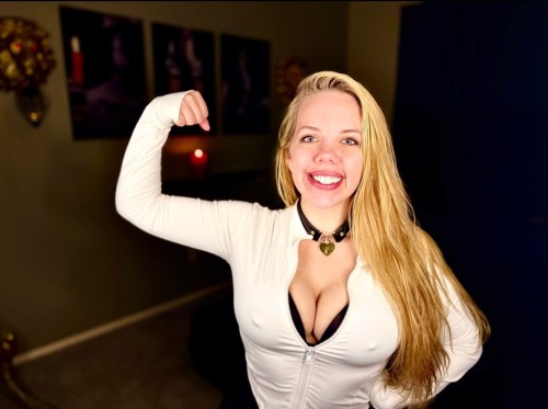 (725)260-7365 is Caucasianand offers nuru massages, asian massage, bodyrubs in Las vegas and available for both on rubrankings Hey! I'm Annabelle! I'm a small town girl, that likes to have fun in the city!! I’m friendly and love meeting new people! My upbeat and positive energy is very contagious!I'm very energetic and I'll never get tired of making you feel good! I'll be your perfect stress reliever! I love to hear about your day and how I can make it better!