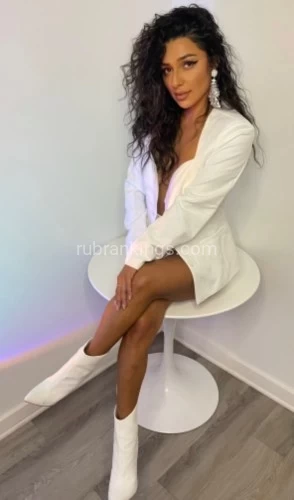 (615)802-2270 is Latinoand offers nuru massages, asian massage, bodyrubs in Nashville and available for incall on rubrankings Hello, gentleman! I’m Mona, who has Style, Grace, Poise, and Elegance! I'm Sexy, Sassy, and Intelligent, true bombshell from Mexico City ! I love to cater to true gentlemen who appreciate beautiful arm candy and know exactly what they want. I take my profession seriously and my main priority is to make our occasion together as relaxed as possible. 
I am educated, artistic, funny, charismatic, classy and articulate. I am fashionable, energetic and ooze sensuality. I believe with my charm, wit and sincere personality. Let me help you sink into a sea of pleasure, while feeling the euphoria of a first love in a hedonistic but romantic kind of way. 
I’m 5.5 tall lady with curly dark hair, a flawless white smile, sparkly hazel eyes, silky smooth tanned skinned, soft luscious lips, all natural 32 B and baby soft skin!
When we finally get acquainted with each other it will be an unforgettable moment that will leave you breathless.
- I don’t take any stupid prepay
- my pictures are real and current 
- my place is safety and upscale , easy free parking
- private apartment 
- I do have a magic touch
- my oil in hot (as I am)
- my full complimentary bar is waiting for you
-clean shower and soft towels as a bonus 
I cannot wait to meet you! xoxo, M
