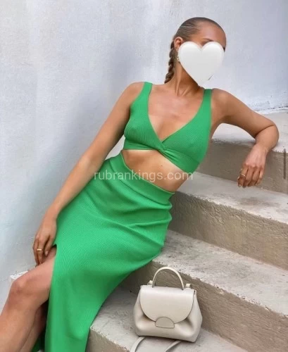 (646)836-2726 is Caucasianand offers nuru massages, asian massage, bodyrubs in New york city nyc and available for both on rubrankings s a provider of sensual experiences, I find immense joy and fulfillment in crafting moments of pure indulgence and pleasure for my clients. My approach is rooted in a deep understanding of the intricacies of desire, creating an environment where every sense is heightened and every moment is an exploration of sensuality.From the moment you enter my domain, a carefully curated ambiance sets the stage for an unforgettable journey. Soft, dimmed lighting bathes the room, and soothing melodies caress the air, creating an atmosphere that encourages relaxation and openness. The air carries the subtle fragrance of exotic aromas, awakening the senses and preparing you for the intimate encounter ahead.contact me for more detailsxoxo Anna