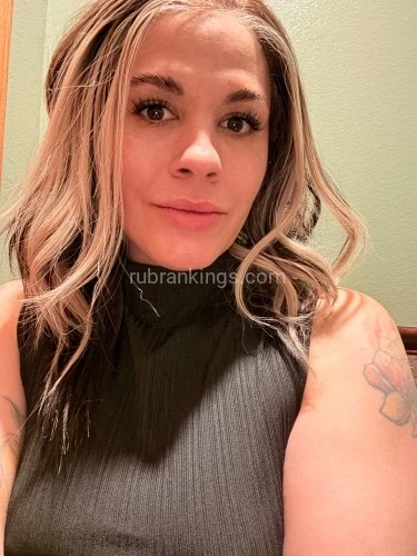 (972)358-4520 is Caucasianand offers nuru massages, asian massage, bodyrubs in Fort worth and available for both on rubrankings Hey Let’s meet up and have some fun.!!Late nights, last minute (if available) will travel to you for discreet meeting. Lover of the silver fox..  

I offer full body massage with warm luxurious oils. An entire body massage that you won’t forget. 
1 hr FBM 325$
Half hr 225$
  
No AA

972-358-4520

Call or text anytime so we can meet!
 ‼️ FaceTime verification required prior to meeting ‼️ 