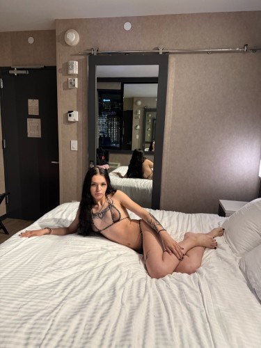 (863)207-5652 is Caucasianand offers nuru massages, asian massage, bodyrubs in New york city nyc and available for incall on rubrankings Massage 
Hour $500

VIP deluxe package 
45mins $800
Hour $1000
90mins $1400
2 hour $1800