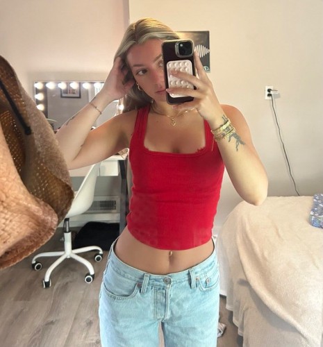 (318)272-2918 is Caucasianand offers nuru massages, asian massage, bodyrubs in Pittsburgh and available for both on rubrankings Add me on 
Telegram:@morisskate01
WhatsApp:+13182722918
Signal:+1 318-272-2918
snapchat:hayjay2105
Zangi:1053657093

During your session you will learn to discover things about yourself that you didn't even know were possible! Get in touch with a whole new part of yourself and your body!!!
You can choose from 3 different sessions......This session is a combination of both the Lingam and Prostate Massage (Recommended)

The Lingam Session/Sybian mix
This is the area between your knees and your belly, you have about 8000 nerve endings in this area and once they get loosened up you will notice a huge difference in the sensitivity in your orgasms. During this session you will learn to separate Orgasms from Ejaculations. Most men do not know how to do this so this is a great opportunity. You will be walked thru before orgasm.

The Sweet Spot Prostate Session/ Sybian finish
This session starts with The body massage and then gently goes into the Prostate massage! Some of you may have curiosities about the Prostate massage but have never had a chance to experience it. Now is the time! This is a very intense session and you will not only be learning about the male G-spot but this session is also very healthy. If you have or had an enlarged prostate or prostate cancer this is very beneficial.

*All sessions are done with full Tantric body massage, candlelight and soft music. It is a very relaxing atmosphere!!!

This sessions are all about you!!!

Sybian chair /MSOG

PEGGIN GOT MILK?

4 hands By my COW 🐮 MSOG

You are only one massage away from a good mood💗
Give your body a little love, it deserves it❤️