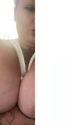 (303)616-8805 is Caucasianand offers nuru massages, asian massage, bodyrubs in Denver and available for both on rubrankings Sky ☁️
Part sweet, part chaos, all good vibes.
Fluent in sarcasm, playlists, and random late-night cravings.
Looking for laughs, fun energy, and someone who can match my vibe  or at least keep up 😏
If you bring the humor, I’ll bring the spark ✨