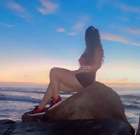 (602)632-1998 is Latinoand offers nuru massages, asian massage, bodyrubs in Phoenix and available for both on rubrankings I'm Mía Lane, a 26-year-old Venezuelan woman with a warm energy and a smile as genuine as my desire to connect. My spirit is a vibrant mix of Caribbean passion and sophisticated elegance, always seeking to create moments where trust and pleasure meet in a space of mutual respect and absolute discretion.

Beyond our time together, I deeply value interesting conversation and authentic companionship. I enjoy a refined dinner out as much as a quiet night of intimacy, crafting an experience tailored to you where you feel truly listened to and desired.

For me, every date is an opportunity to explore chemistry and connection with someone who appreciates the beauty of a genuine moment. My approach is personal, attentive, and dedicated to making you feel special, always prioritizing your comfort and enjoyment in an exclusive and safe environment.