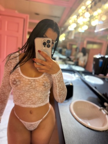 (945)545-9834 is Caucasianand offers nuru massages, asian massage, bodyrubs in Dallas and available for incall on rubrankings Hello bebe my Name is Keren Available Today 
$120 for 15 minutes 
$200 for 30 minutes  
 Call me or Text me ❤️❤️🥰