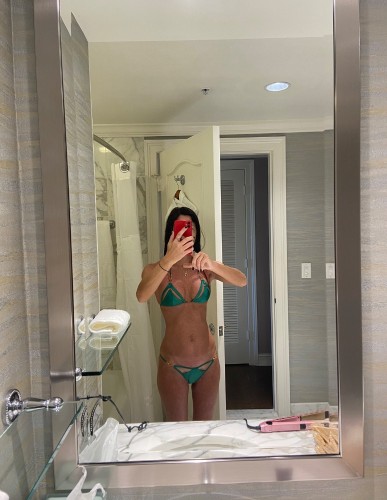 (561)440-3635 is Caucasianand offers nuru massages, asian massage, bodyrubs in Miami and available for incall on rubrankings Full body very sensual and seductive body rub, NuruGuaranteed to release tension leaving you feeling completely relaxed and satisfied!I like older gentlemen *Shower and fresh towels available! ✔Independent provider  ✔Real pics, real girl✔Clean, safe & discreet ✔Private apartment w/ easy and free parking  around ✔Clean upscale in call  ✔Clean CANDLE LIGHT room ✔(Skilled Beautys the art of prostate massage) Strap ✔~Prostate (Male G/Sacred-Spot) Milking/Teasing, Neck/Back Rub Relief, Sensual Pleasure/Pressure Points, Hands/Feet Rub, Sensual/Therapeutic Mix body rub 200rosesNuru 300roses B2B Cell # 561-440-3635,