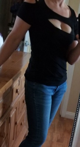 (760)618-5200 is Caucasianand offers nuru massages, asian massage, bodyrubs in San diego and available for incall on rubrankings Please TEXT me with a little about you (name, age, occupation), time preferences, and lenght of massage you want.  I don't ask for last name, employer information,  or references. I am open to last minute if it works out time wise. If you reach out after 7pm I will get back to you the next day. I have a lot of reviews on private delights and TER. If u can't text then email at ambergoodhands@yahoo.com, but text is preferred. 



Hi, I am girl next door, offering a great massage, cmt (certified massage therapist) for 20 years, good at deep tissue. I have a great private incall at my house, shower available, and a heated massage table.  I will be fully clothed, but of course you will not be.  I do have real 36C breasts and I wear something low cut. This time will be all about you! I do have a lingerie option with polite respectful mutual touch. I can do prostate massage if you like that. And I am open to doing light bdsm, spanking, nipple twists, etc. Pamper yourself! I have limited availability as I work another job, usually good times are Tuesday from 10 to 530. Wednesday from 10 to 430. Thursday from 10 to 3. Friday from 11 to 5. Most Saturday's and Sunday's from 10 to 4. I have extended hours when its raining or in extreme heat. I never work past 6pm. I am a home owner so my place is quiet and clean. NO FS. 

Donations
Incall
150 half hour
220 hour
300 90 minute

Lingerie
200 hhr
300 hr
400 90 minute

Pegging
250 hhr
320 hr
400 90 minute 



After hours Saturday at 4pm or day off appointments if I am available +100