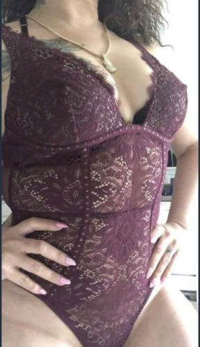 (919)433-6117 is Latinoand offers nuru massages, asian massage, bodyrubs in Raleigh and available for incall on rubrankings Hi guys I’m Sexy Kelly and I’m located in the research triangle Park area Durham, I offer an erotic table massage for $160 or a VIP table massage for $300. I am located in a upscale private location very safe and discreet. I enjoy what I do and you will too. Serious inquiries only. 919-433-6117 100% independent 100% real pics