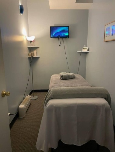 (773)905-9688 is Caucasianand offers nuru massages, asian massage, bodyrubs in Chicago and available for incall on rubrankings Under New ManagementCTM StudioOffering Full Body Massage 7 days a week 10am to 8pmFriendly European & Latina Female TherapistsTry Our New TherapistsKelly mid 20's Beautiful European Pamela late 20's sexy Latina One hour & 90 minute sessions availableConvenient Northside location with a friendly atmosphere ,hot towels ,& free street parkingCall Or text 773-905-9688No vulgar or explicit language allowedNo blocked or voip phone numbers will be answeredCash or credit cards accepted $5 service fee for all credit cards