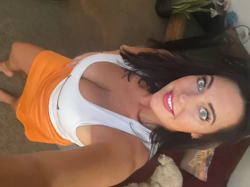 (614)273-4300 is Caucasianand offers nuru massages, asian massage, bodyrubs in Columbus and available for both on rubrankings Much is negotiable. I'm very flexible and adaptable and open minded, adventurous, playful, open, brutally honest, fully transparent and fun. I don’t believe in traditional dating/marriage and those relationships bore me. Bring on the sexy, study cubs, and generous sugar daddies and playful & adventurous kinky couples. I believe I’m saving marriages not ruining them and many wives send their husbands to my spa and I even see many couples.I do my best to always leave people and places better than I found them and to always do what’s good & right. I’m all about those good vibes and fun times.  I’m optimistic, genuine, happy cheerful with a big empathetic, compassionate and generous heart. I have decades of varying nursing skill sets, knowledge base & experience. Additionally, I earned advanced aesthetician license and a real estate license, and have dozens and dozens of certifications and varying skin, care and healthcare, as well as real estate specialties. I’m a big athletic nerd. I’m a single empty nester of two sons. I sacrificed my love life to prioritize them and now they tell me, “go have fun mom, you’ve earned it” I’ve spent a lifetime of selflessly always putting others needs before my own as the sole provider and protector of my small family. It’s my turn now to have a little adult fun as & it is well deserved and earned especially after working frontlines of the Covid pandemic & hospice nursing these past few years.  I encourage all new clients to read my reviews. I have many five star reviews to validate & exemplify my character, skill set, knowledge base, work ethic, and professionalism. I’m a free spirited hippie nudist, horny cougar with a happy, positive, kind & compassionate soul♥️I do my best to send out love, hugs,  good vibes & positivity to all I connect with?