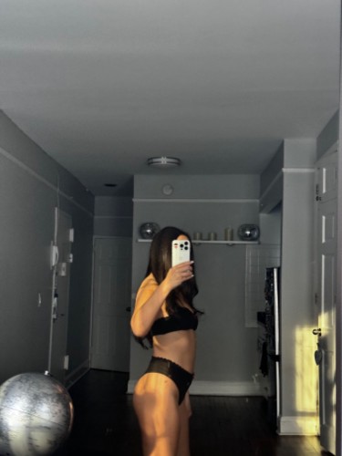 (917)737-0879 is Mixedand offers nuru massages, asian massage, bodyrubs in New york city nyc and available for both on rubrankings Hello Layla here
Get away from your daily routine and let me deeply relax your body and mind. 
I guarantee my touch will leave every inch of you tingling and rejuvenated. 

Most importantly ☝️: 

No FS ! 
Only sensual body rub or Nuru. 

☎️: +1 917-737-0879