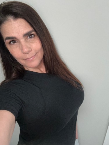 (405)479-0736 is Caucasianand offers nuru massages, asian massage, bodyrubs in Oklahoma city and available for incall on rubrankings Hello my name is Shannon. ✨PLEASE READ ALL THE DESCRIPTION BELOW✨

I offer therapeutic massage and advanced skincare services in a private, professional, and discreet setting designed to help you fully relax and feel at ease. My space is calm, welcoming, and completely judgment-free—where your comfort and confidentiality always come first. What’s said in the room stays in the room.

My massage style focuses on therapeutic techniques to relieve tension, reduce stress, and restore balance to your body. Each session is customized to fit your individual needs so you leave feeling refreshed and renewed.

In addition to massage, I provide a variety of skincare services including customized facials and microdermabrasion treatments to help improve skin texture, clarity, and overall glow.

Services Offered:
• Therapeutic Massage
 30 Minutes – $90
 1 Hour – $150
   4 Hand - $300 (MUST PREBOOK)
   Couples - $300 (MUST PREBOOK)

Trimming (full body)- Contact for pricing

• Facials – Contact for pricing
• Microdermabrasion – Contact for pricing

Appointments are preferred to ensure availability, but same-day bookings may be possible—please text to check.

Hours:
Monday – Friday
12:00 PM – 6:00 PM

Location:
Northwest Expressway & NW 72nd

Booking Info:
TEXT ONLY – No phone calls
Please do not text before 9AM or after 9 PM 

Hygiene is a must and 270lb weight limit for my massage table‼️

If you No-Show a $75 additional fee will be added to your next appointment. No-Show a second time and you will not receive services again. 

If you enjoy your experience, reviews are always appreciated—they truly mean a lot. Gratuities are welcomed but never expected.