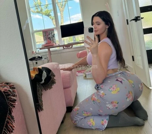 (206)821-4557 is Caucasianand offers nuru massages, asian massage, bodyrubs in Honolulu and available for both on rubrankings Warm, inviting, and effortlessly charming. I offer a laidback and unforgettable experience. With just the right touch of allure and a genuine, down-to-earth vibe, I create a space where you feel truly at ease. Whether we're spending time together in my serene setting or I'm joining you in yours, expect comfort, cleanliness, and a connection that feels natural and safe.
Full Services: Nuru ?, Swedish massage ?, body-to-body (B2B)
,  riding the wave  ?, anal, oral, and
vaginal sex, sloppy BJ, BBBJ, and bareback pegging, car meet, deep tissue massage, kissing, fetish, girlfriend experience, sensual massage, prostate massage, fingering or hand jobs, and I'm into kinks ?. Additionally, the milking table experience ?, VIP Nuru experience , and warm oil massage.