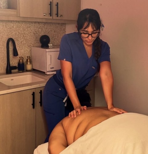 Rose  Massage therapist 