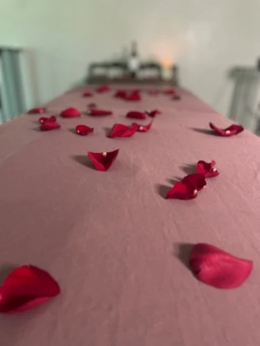 (502)295-2500 is Mixedand offers nuru massages, asian massage, bodyrubs in Washington and available for both on rubrankings A Goddess, an experience  very professional and I promise I’m a real person. Lol super sweet and hospitable … FaceTime verification to feel comfy .. I’m tantric massage artist from Atlanta Ga, I’ve been in this service for about 7+ years now and I can say I enjoy what I do. 

Available sessions
Kink/BDSM 
Fetish 
Body rubs 
Kinky body rubs 
I’m open minded , so just ask

I am an experience and you’ll enjoy yourself as soon as you walk in my door. I always offer scentless body oils and showers for before and after if needed. 

Uogrades available 
Link fetish friendly 
