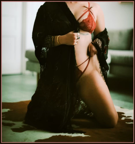 (314)440-2149 is ethnicity_Caucasianandoffers nuru massages, asian massage, bodyrubs in St Louis and available for service_location_incallon rubrankings BRAND NEW GORGEOUS SOULARD STUDIO!!!She's one of our most sought-after girls, and ready to show you why she's an all-time favorite! These are her REAL PICS!!!!Curious about exploring the ultimate pleasure of prostate massage? If you haven't had a gentle, expert session with Olivia, you haven't experienced the ultimate sensation!!! She's experienced, knowedgable, and gentle.... and ready to rocket your pleasure into a whole different zone!Have a special request? Enjoy toys, special touch or a light fetish or two?She's your girl!Olivia is available for only occasional engagements Monday-Friday in a luxe Soulard location..., please call for availability.​314-440-2149