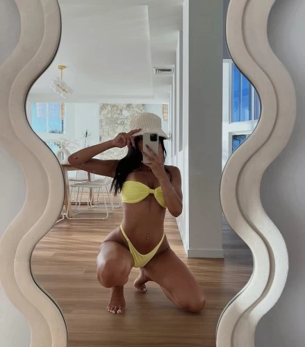 (754)282-3129 is Latinoand offers nuru massages, asian massage, bodyrubs in Nashville and available for both on rubrankings Hi guys!
Little Lolita with the magic hands and natural body ;)
I am a sensual exotic therapist with 3+ years of experience!
Would love to meet with you for some erotic fun.
I will provide all essentials for the massages.

• Japanese Nuru massage 
• Prostate massage
• Deep Tissue
• Swedish
• Foot Fetish
• Milking
• Anal play
• BDSM fetishes
  [domination, teasing, Denial, Edging]

I prefer Day-Time hours. Early is best.
Text first ? 
**** Massages start at 500…Very Experienced 

Let’s create some magic! ? 