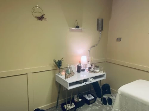 (317)340-5032 is Caucasianand offers nuru massages, asian massage, bodyrubs in Indianapolis and available for incall on rubrankings Availability for the summerMonday's: 9:30am -7pmTuesday's: 9:30am-7pmWednesday's: 9:30am-7pm Thursday's: 9:30am-7pmFriday's: 9:30am-7pm Saturday's: 10am-7pm Sunday's: 10am-5pm Availability will depend on my weekly schedule, early morning and later evening appts will need to be prebooked at least a day in advance. ** Scheduling outside of these hours are possible, just depends on what I have going on! **Looking to relax? Have some time between meetings? Or do you need to destress after work? Whatever your reasoning you've found the right place! Market St. Massage featuring the Beautiful Brit is hands down the best sensual massage in Indianapolis. I offer several massage options they will be listed below with their associated pricing. To book please text with at least an hours notice. I book by appointment only, walk in options are rare unless I'm already in the office. All rates listed below are for an hour, I also offer 90 min options just ask for pricing on those. Massage options & Pricing:-Swedish & Therapeutic- $85-Deep Tissue- $90-Swedish or Therapeutic/Sensual- $110-Deep Tissue/Sensual-$120