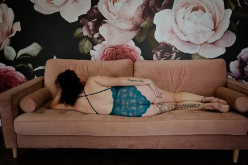 (317)340-5032 is Caucasianand offers nuru massages, asian massage, bodyrubs in Indianapolis and available for incall on rubrankings Availability for the summerMonday's: 9:30am -7pmTuesday's: 9:30am-7pmWednesday's: 9:30am-7pm Thursday's: 9:30am-7pmFriday's: 9:30am-7pm Saturday's: 10am-7pm Sunday's: 10am-5pm Availability will depend on my weekly schedule, early morning and later evening appts will need to be prebooked at least a day in advance. ** Scheduling outside of these hours are possible, just depends on what I have going on! **Looking to relax? Have some time between meetings? Or do you need to destress after work? Whatever your reasoning you've found the right place! Market St. Massage featuring the Beautiful Brit is hands down the best sensual massage in Indianapolis. I offer several massage options they will be listed below with their associated pricing. To book please text with at least an hours notice. I book by appointment only, walk in options are rare unless I'm already in the office. All rates listed below are for an hour, I also offer 90 min options just ask for pricing on those. Massage options & Pricing:-Swedish & Therapeutic- $85-Deep Tissue- $90-Swedish or Therapeutic/Sensual- $110-Deep Tissue/Sensual-$120