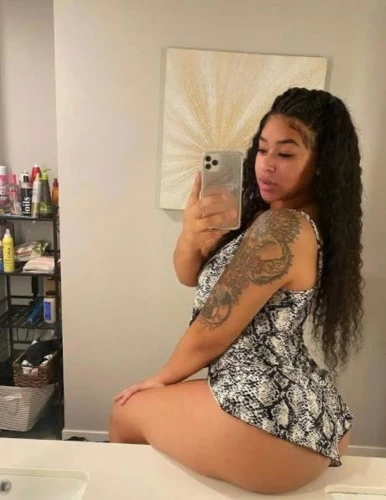 (214)404-1675 is Caucasianand offers nuru massages, asian massage, bodyrubs in Boston and available for both on rubrankings I’m ready to help you get wet and explore new pleasures, let’s tune it up and let me bring through your wildest dreams Role play???Domination???Spanking? Ultimate pleasure? I’m into all type of kink you can imagine I’m still a good girl tho  +1(214) 404-1675