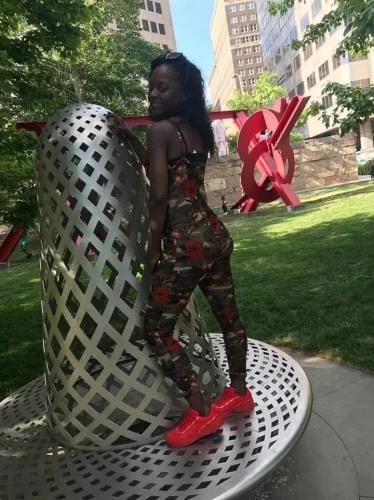 (314)998-9187 is ethnicity_Blackandoffers nuru massages, asian massage, bodyrubs in St Louis and available for service_location_incallon rubrankings Always offering 4hands upon request…

Clean linens for each client
Discreet and private location 
Texting is preferred 
4 hands available upon request

