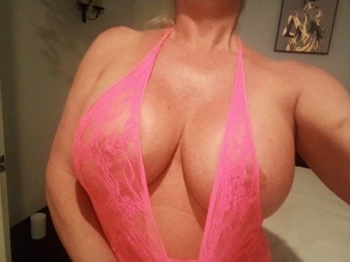 (858)416-0187 is otherand offers nuru massages, asian massage, bodyrubs in San diego and available for both on rubrankings Gentlemen only! We can get kinker in session.
8 am to 9 pm  Monday - Sunday please book ahead for morning hours💯

Hot milfy blond  fun. In a luxury swt with shower 
I offer a full menu in person only please. 
I offer Qv 30 40 60 80 and 2 hour options. 
Multiple rooms to choose from
Please leave name age time desired and 🔥duration. 

Do not message me with Tijuana prices❌❌❌

Please no calls❌
Text only 💯
No face time
No rude texts will be blocked.
Thank you looking forward to meeting you 💕